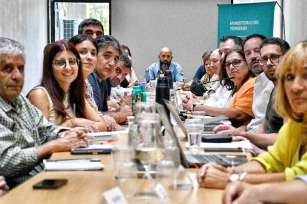 ATE pidió reabrir paritaria con Kicillof por pérdida salarial