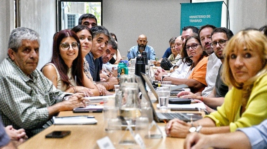 ATE pidió reabrir paritaria con Kicillof por pérdida salarial