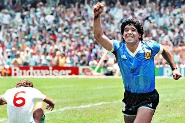 Veteranos de Malvinas y UNLa homenajearán a Maradona en Lanús