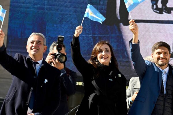 Milei y Villarruel asistirán al acto de la Bandera en Rosario con distinto lugar