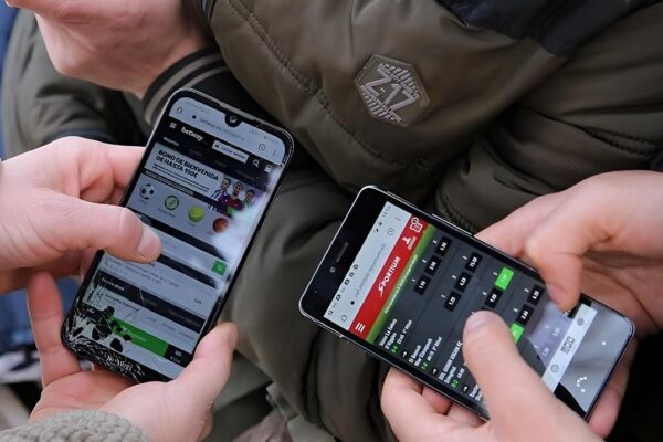 Fiebre mundialista impulsa apuestas online en menores