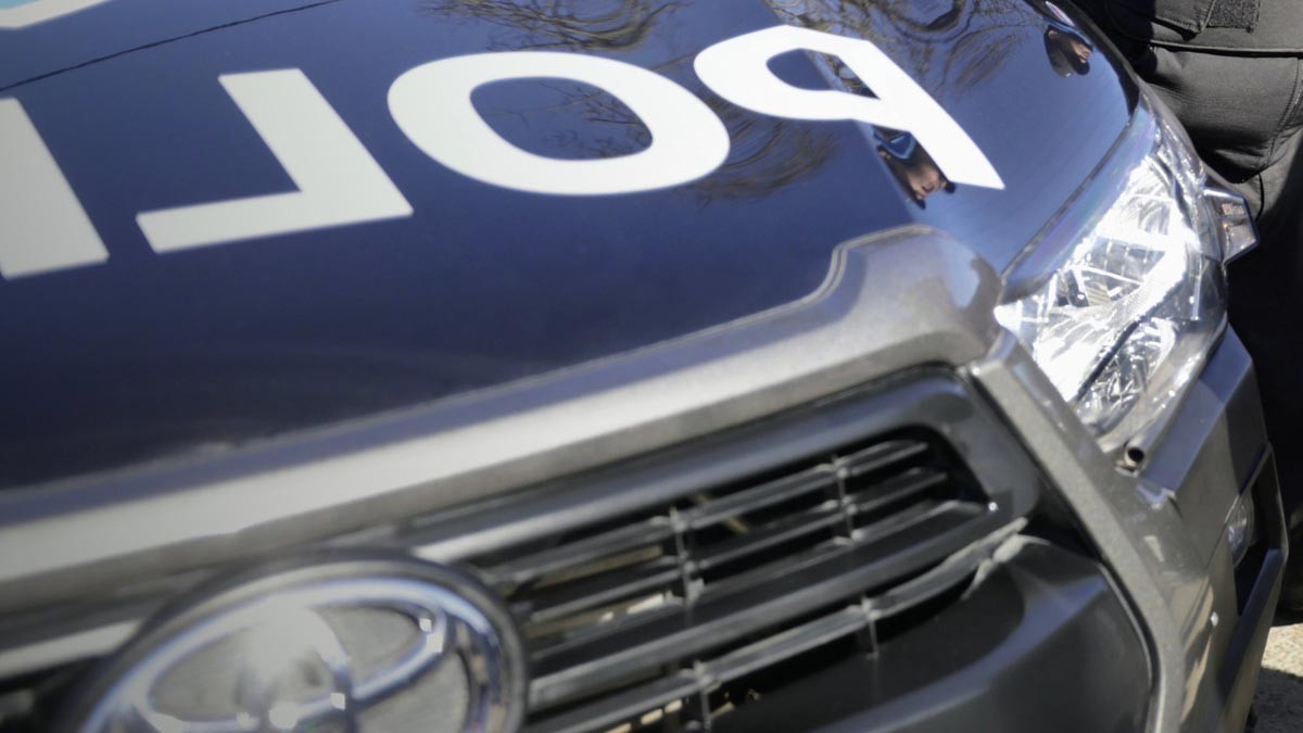 Vecinos de Lanús detuvieron y golpearon a un motochorro acusado de robos