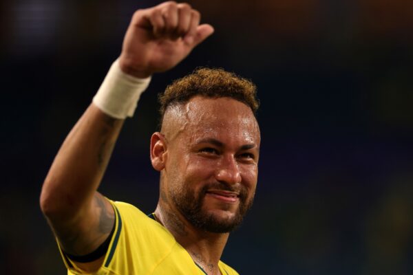 Neymar debutó en el Mundial tras 1000 días sin jugar con Brasil