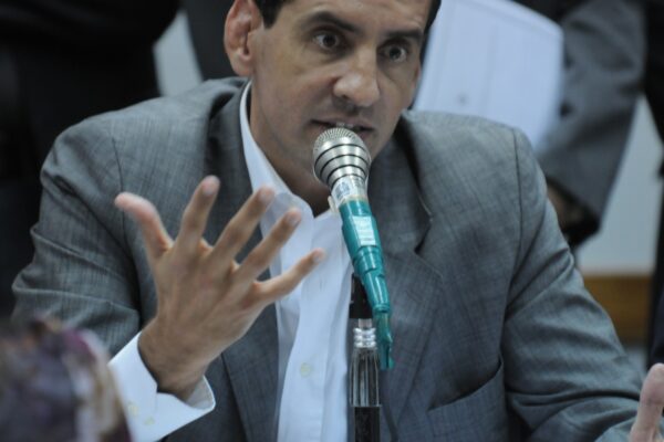 Tucumán avanza con ley para eliminar contenidos en 6 horas