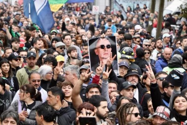 Avellaneda se convirtió en el escenario del multitudinario adiós al Indio Solari