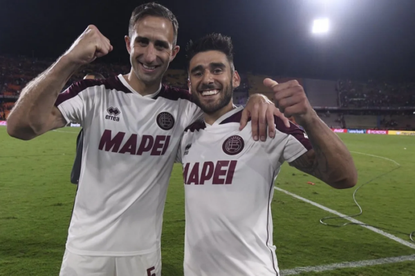 Buenas noticias en Lanús: Carlos Izquierdoz y Eduardo Salvio renovaron contratos