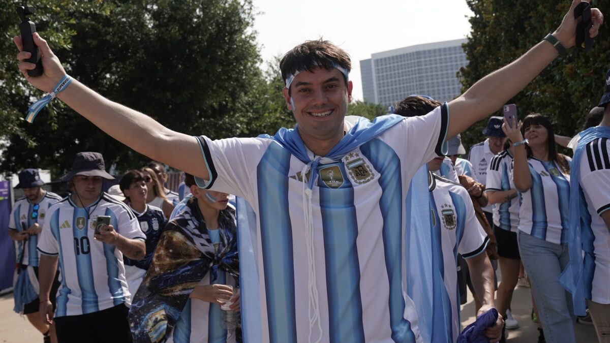 Dallas, tomada por argentinos en Mundial 2026: camisetas, mates y expectativa