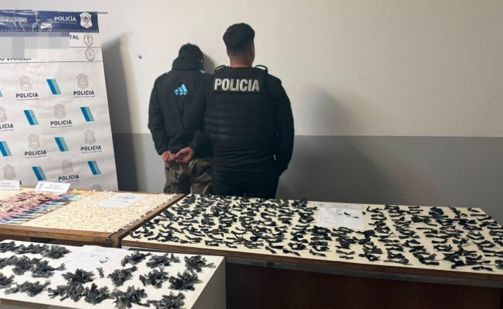Desbaratan punto de acopio de droga en Lomas de Zamora