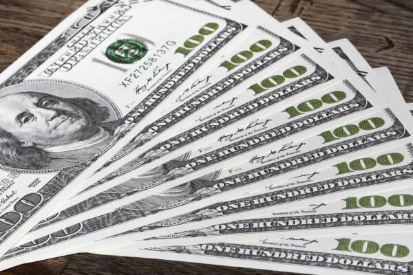 Dólar oficial y blue: cotizaciones del 24/6 en vivo