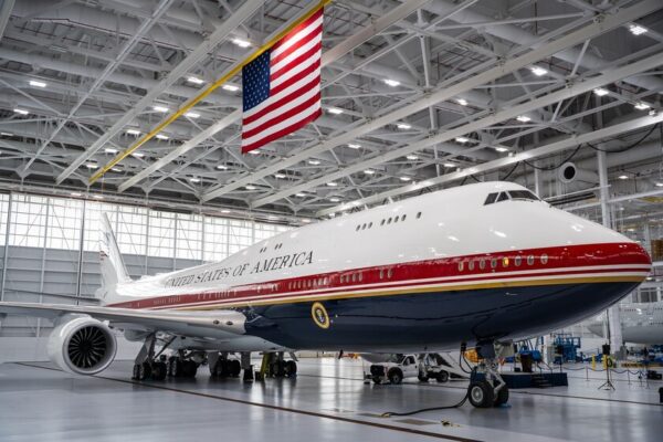 EEUU recibe Boeing 747 como regalo de Qatar