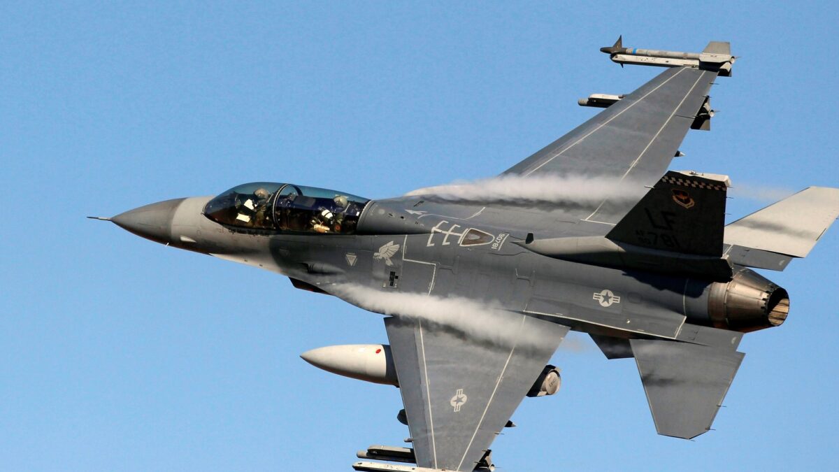 EE.UU. reduce tercera parte de aviones suministrados a la OTAN en Europa