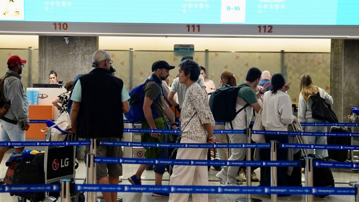Gobierno aumenta tasa aeroportuaria: viajes en avión serán más caros