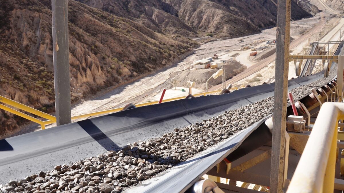 Gobierno modifica ley minera con beneficios similares al RIGI