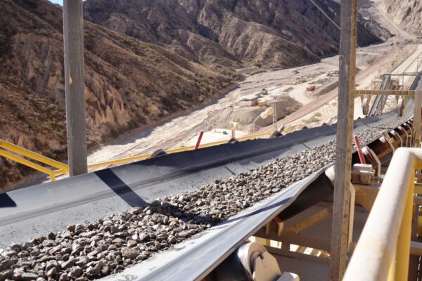 Gobierno modifica ley minera con beneficios similares al RIGI