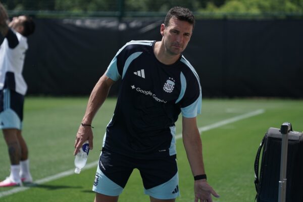Selección se prepara para enfrentar a Jordania tras lesión de Cuti Romero y rotación