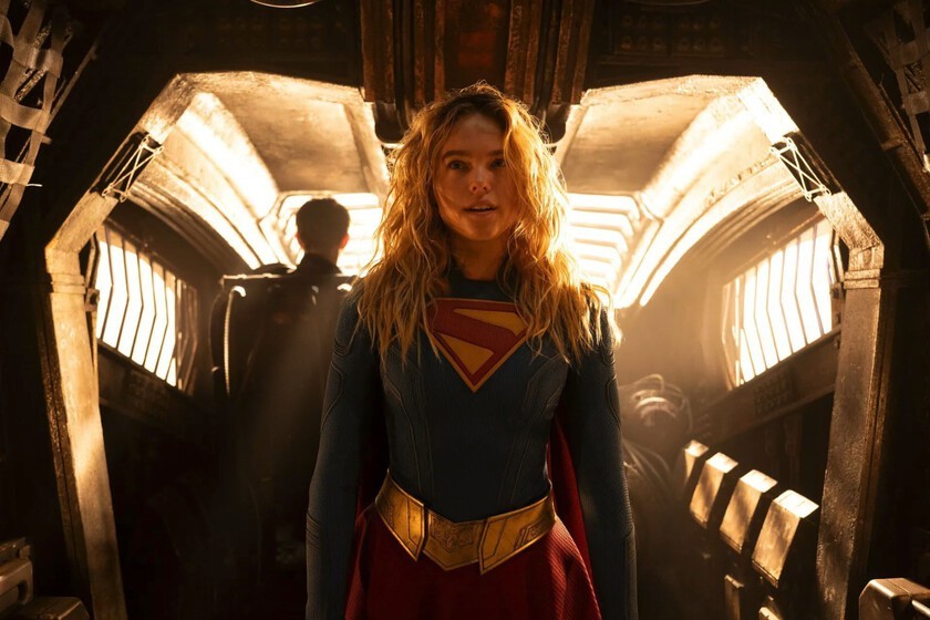 Supergirl enfrenta dos animaciones de éxito al estreno