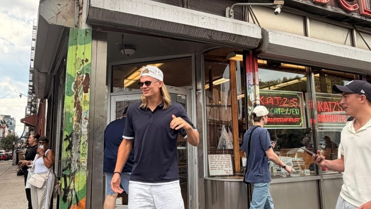 Haaland se divierte en Nueva York tras doblete en Mundial