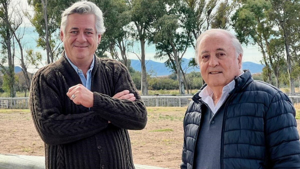 Pino presenta su lista para reelección en la Rural