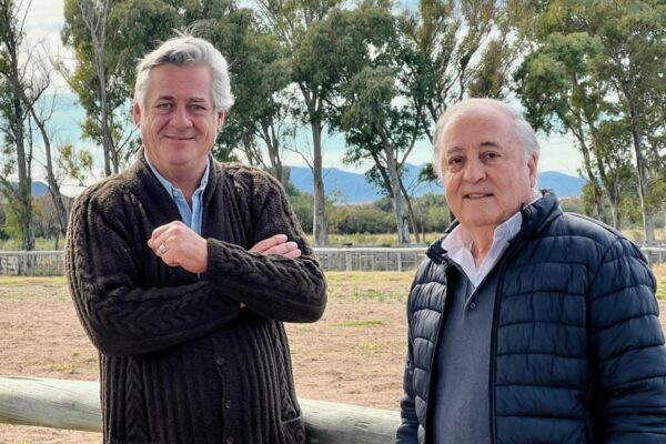 Pino presenta su lista para reelección en la Rural