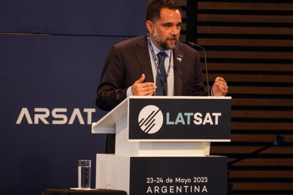 Justicia embargó propiedades de ex titular de ARSAT con 2,4 millones en efectivo