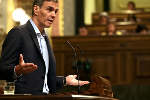 Pedro Sánchez defiende gestión del PSOE y rechaza renuncia
