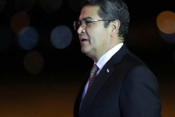 Ex presidente hondureño condenado a 45 años y indultado por Trump