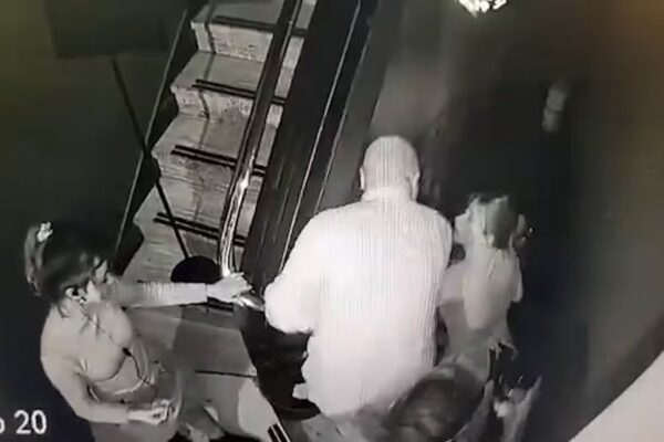 Camarera denunció agresión a director de colegio de Quilmes