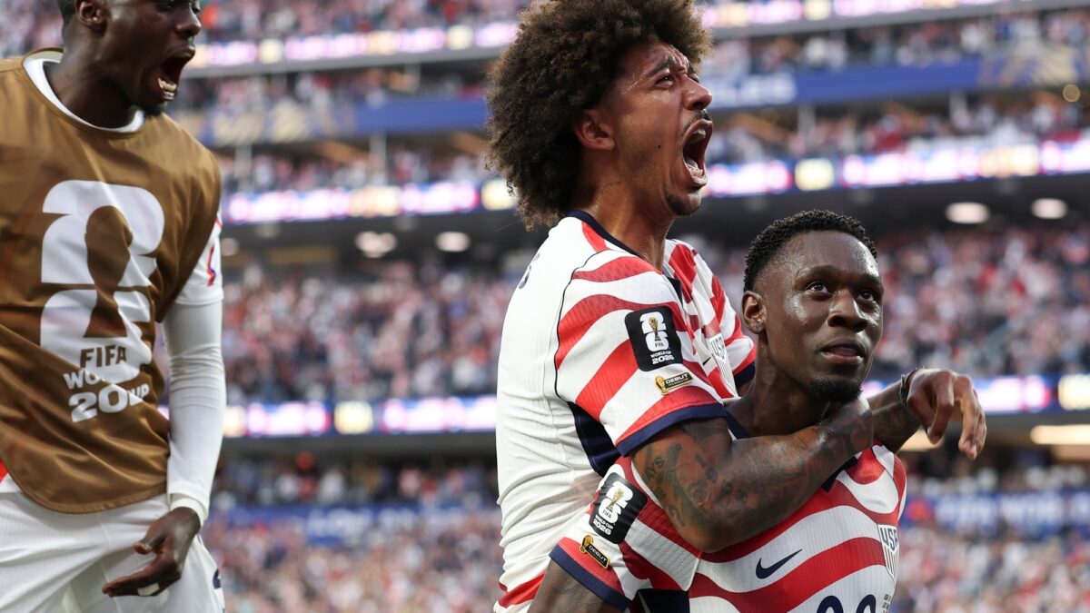 Estados Unidos estrella en su debut con 4-1 sobre Paraguay