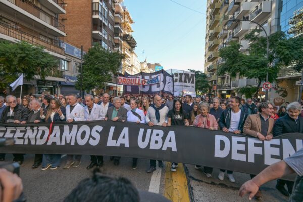 Corte ordena al Estado cumplir con financiamiento universitario