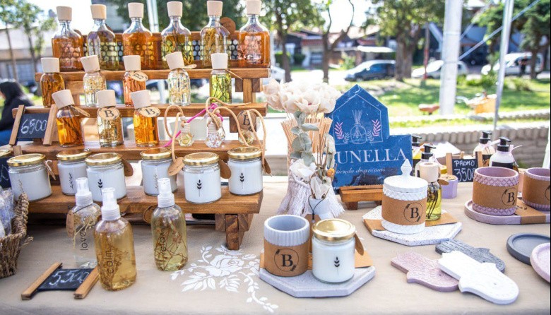 Lanús celebrará feria de artesanías y paseos de compras en fin de semana largo