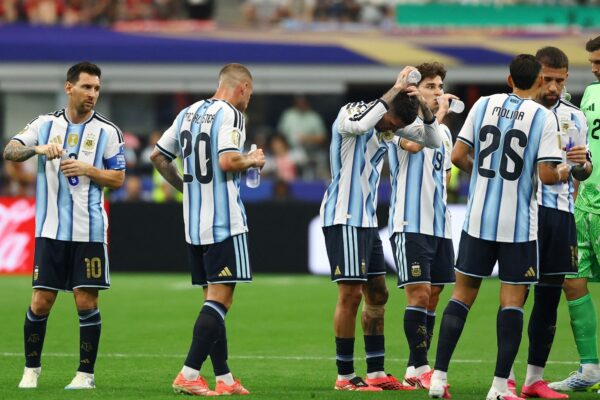 FIFA impuso pausas de hidratación en Mundial 2026