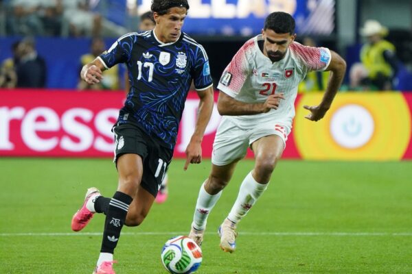 Giuliano Simeone debutó en Mundial tras lesión desgarradora