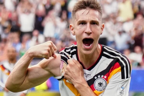 Schlotterbeck se baja del Mundial tras grave lesión