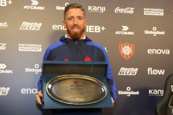 Iker Muniain vuelve como entrenador de San Lorenzo
