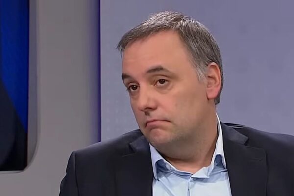 Oposición se prepara para interpelar a Adorni en el Senado