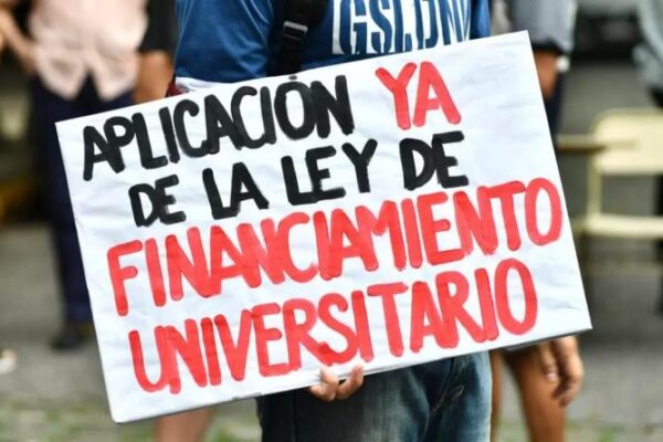 Acuerdo universitario: Calzoni lo ve como un avance, aunque insuficiente
