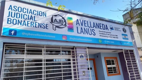 Judiciales de Avellaneda endurecen postura por falta de convocatoria paritaria