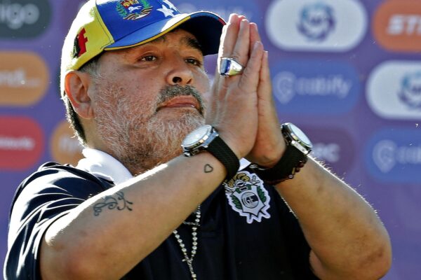 Enfermera señaló falta de elementos en atención a Maradona