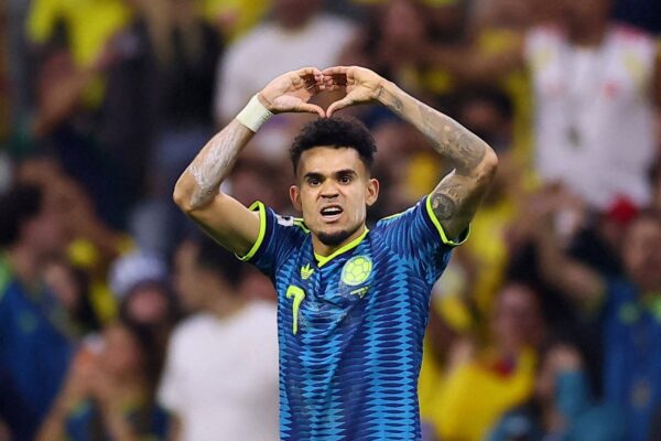 Colombia volvió a la Copa del Mundo con triunfo trabajado sobre Uzbekistán