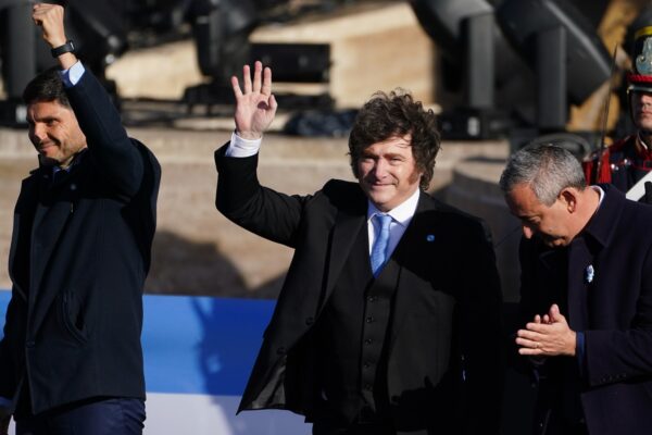 Milei celebra triunfo argentino: "La alegría es toda de la celeste y blanca"