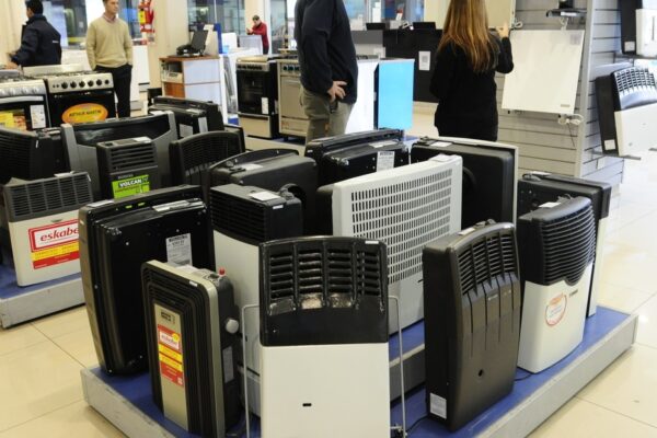 Confianza del consumidor sube 6,4% a siete meses