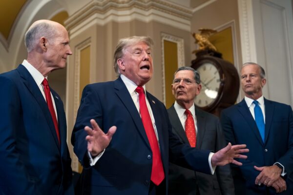 Tensión republicana: Trump rechaza resolución de Senado sobre retiro de tropas