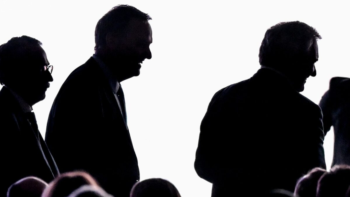 Adorni renunció tras crisis de denuncias y revelaciones de su vida personal y financiera