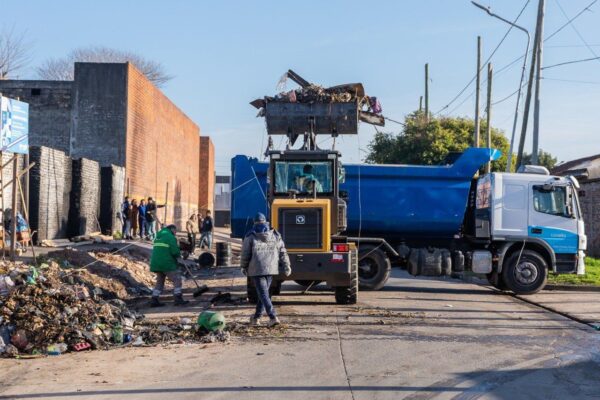 Lanús: Gobierno inicia obras en torno al cementerio municipal