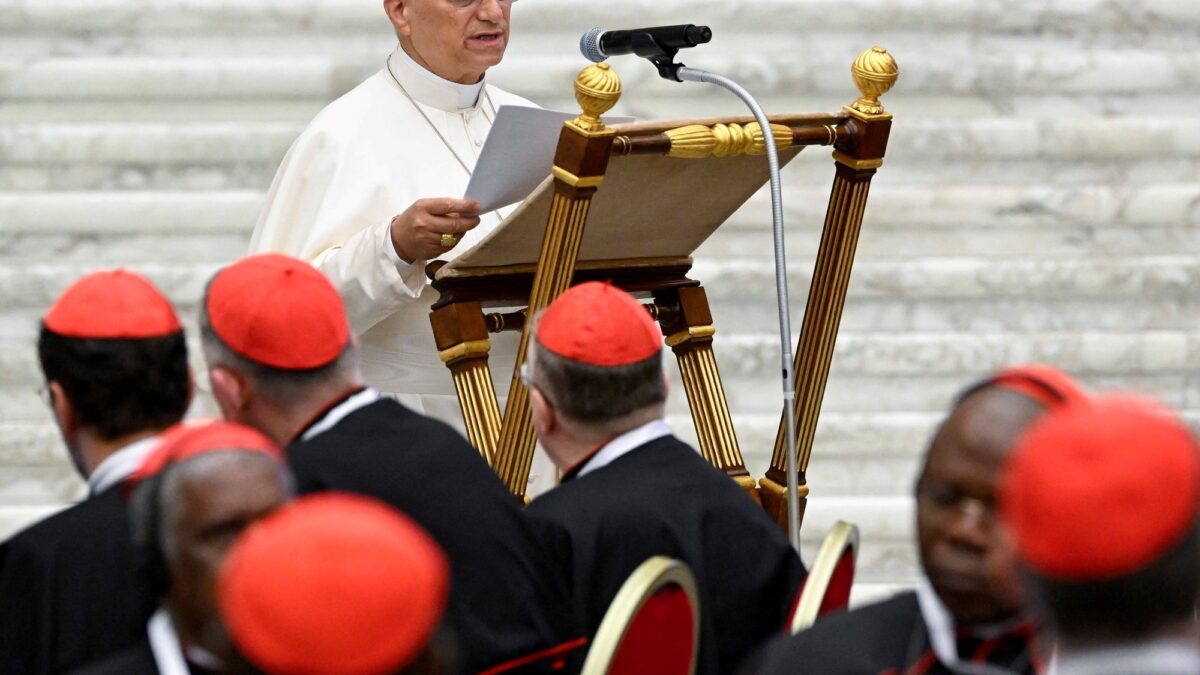 Papa Leo XIV inicia Consistorio: pide franqueza y lealtad a cardenales