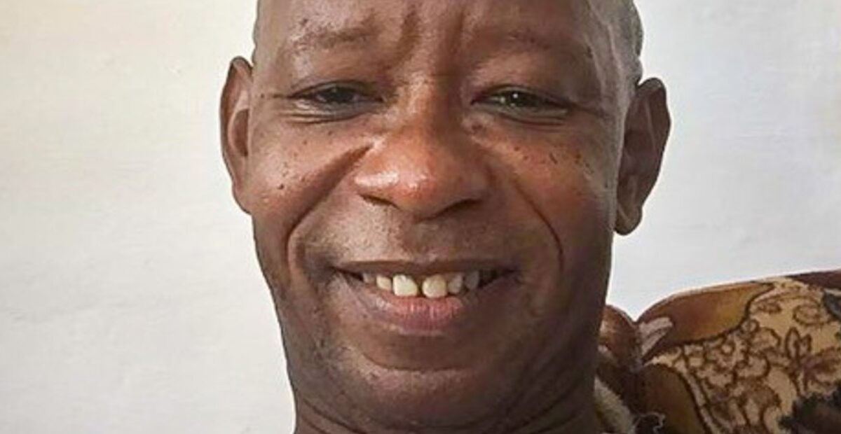 Manuel Cuesta Morua liberado en Cuba, golpeado y silencioso
