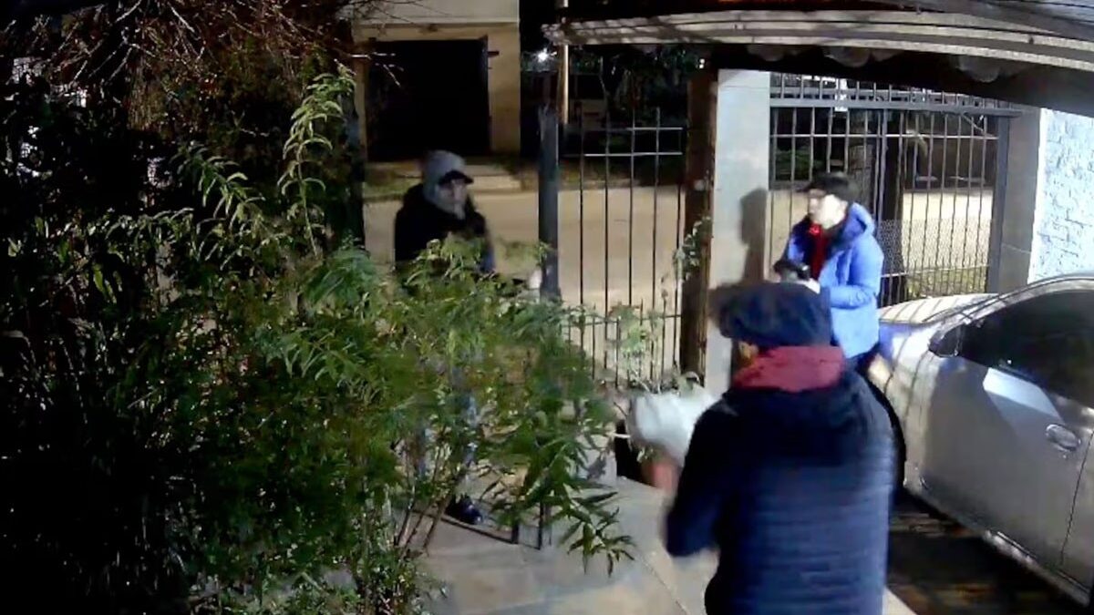 Lomas de Zamora: Asaltantes frustrados al intentar entradera y robar cena