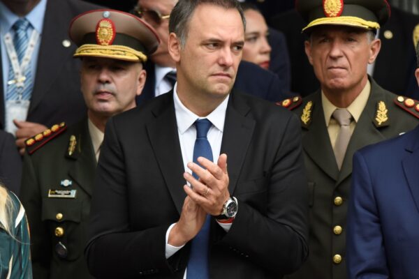 Audio judicial revela presuntas coordinaciones de Adorni con testigos