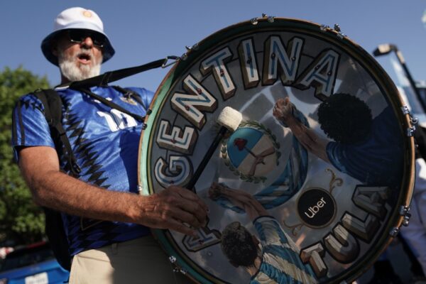 Prebanderazo en Kansas: Los hinchas argentinos se preparan para el Mundial 2026