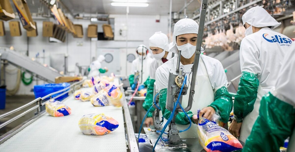 Gobierno simplifica importación de maquinaria usada y baja aranceles